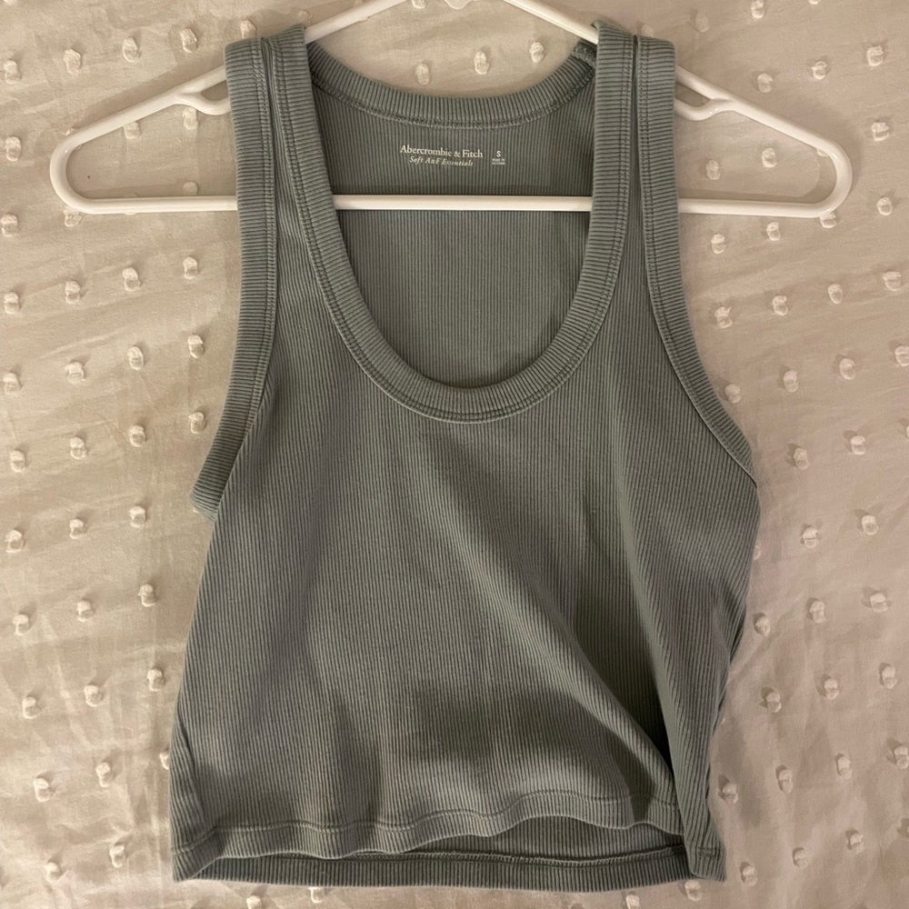 Abercrombie ribbed crop tank